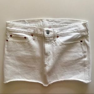 Levi’s White Denim Mini Skirt